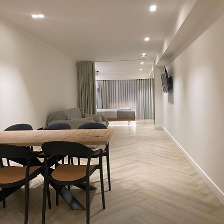 Aparthotel Triple A - Near Ermou Shopping Street - Family Hospitality - Free Parking! Athen Exterior foto