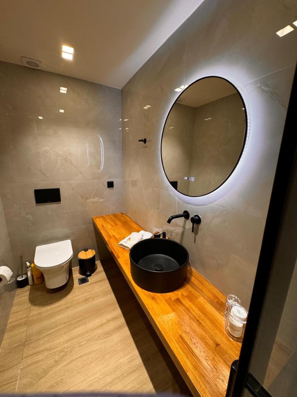 Aparthotel Triple A - Near Ermou Shopping Street - Family Hospitality - Free Parking! Athen Exterior foto